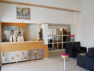Hotel Klassic Gold أحمد أباد المظهر الخارجي الصورة
